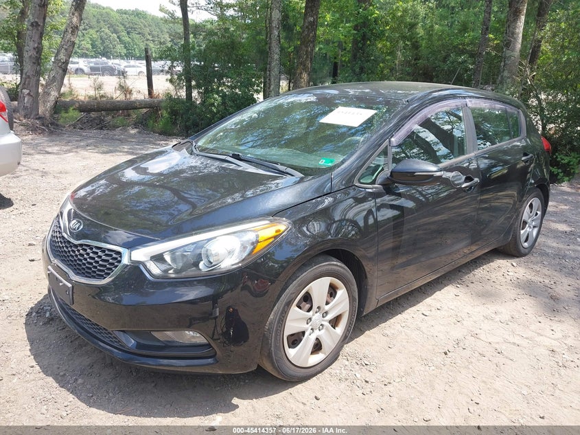 2016 Kia Forte VIN KNAFK5A88G5603956 IAAI salvage auction — NORMAL WEAR, Clear (Virginia), sold $750 on 2026-07-14 (photo 2)