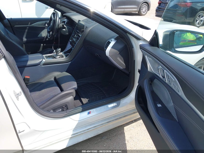 2020 BMW 8er VIN WBAGV8C05LBP48632 IAAI salvage auction — WATER/FLOOD, Salvage (Texas), sold $22,000 on 2026-07-20 (photo 5)