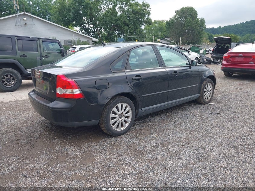 2005 Volvo S40 VIN YV1MS382052077637 IAAI salvage auction — LEFT FRONT, Salvage (Ohio), sold $225 on 2026-07-06 (photo 4)