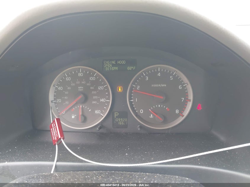 2005 Volvo S40 VIN YV1MS382052077637 IAAI salvage auction — LEFT FRONT, Salvage (Ohio), sold $225 on 2026-07-06 (photo 7)