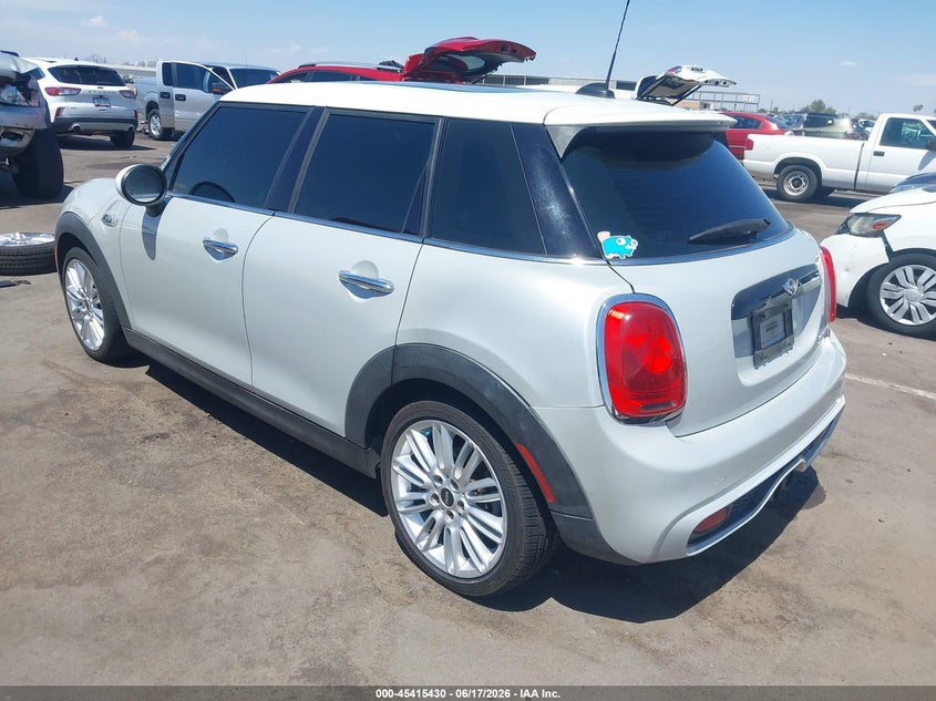2015 Mini VIN WMWXU3C50F2B57133 IAAI salvage auction — RIGHT FRONT, Salvage Title, sold $1,200 on 2026-08-02 (photo 3)
