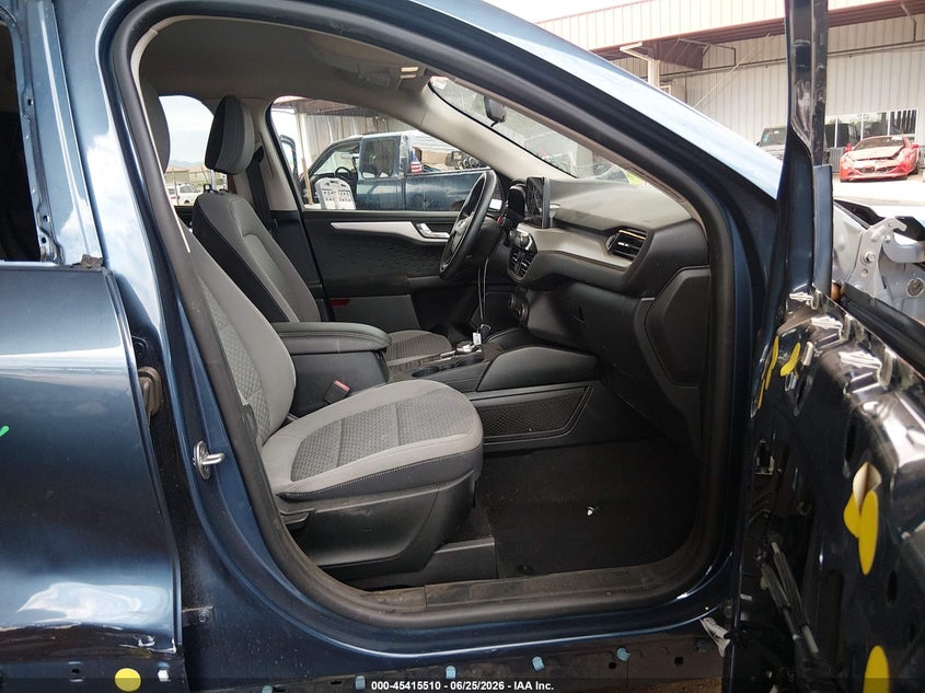 2020 Ford Escape VIN 1FMCU0G63LUC36663 IAAI salvage auction — FRONT & REAR, Salvage (Arizona), sold $2,650 on 2026-07-27 (photo 5)