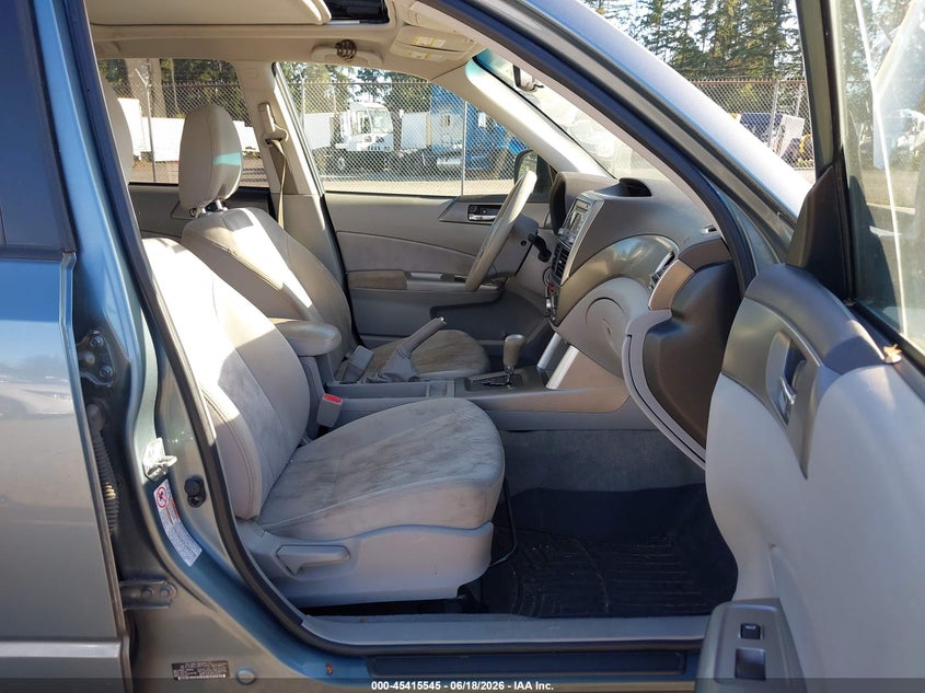 2010 Subaru Forester VIN JF2SH6CC1AH753602 IAAI salvage auction — NORMAL WEAR, Clear (Washington), sold $475 on 2026-07-22 (photo 5)