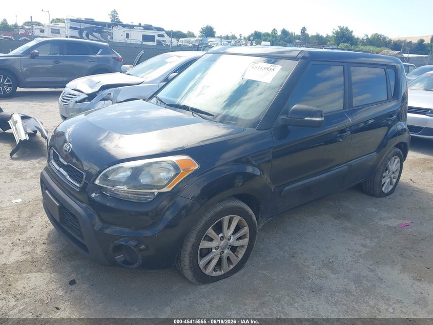 2013 Kia Soul VIN KNDJT2A60D7535482 IAAI salvage auction — NORMAL WEAR, Clear - Dealer Only (California), sold $525 on 2026-07-09 (photo 2)