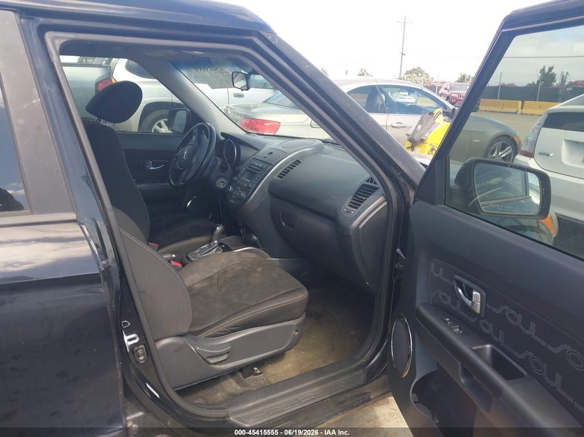 2013 Kia Soul VIN KNDJT2A60D7535482 IAAI salvage auction — NORMAL WEAR, Clear - Dealer Only (California), sold $525 on 2026-07-09 (photo 5)