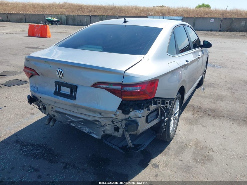 2019 Volkswagen Jetta VIN 3VWCB7BU3KM183259 IAAI salvage auction — REAR END, Salvage Title, sold $4,500 on 2026-08-02 (photo 4)