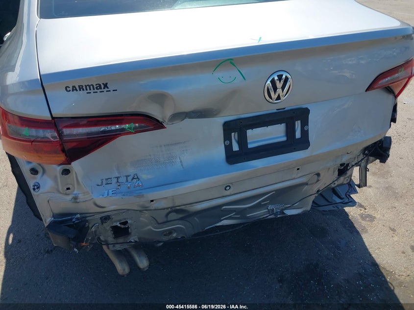 2019 Volkswagen Jetta VIN 3VWCB7BU3KM183259 IAAI salvage auction — REAR END, Salvage Title, sold $4,500 on 2026-08-02 (photo 6)