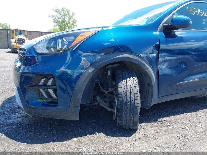 2020 Kia Niro VIN KNDCB3LC7L5422417 IAAI salvage auction — LEFT FRONT, Salvage Title, sold $6,100 on 2026-08-01 (photo 6)