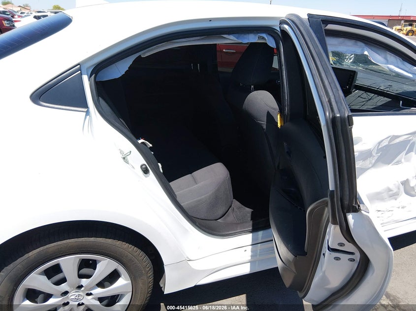 2022 Toyota Corolla VIN JTDEPMAE4N3033432 IAAI salvage auction — SIDE, Salvage Title, sold $2,650 on 2026-08-01 (photo 8)