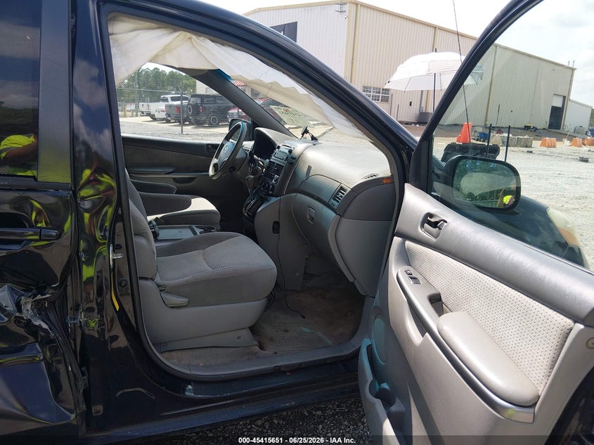 2008 Toyota Sienna VIN 5TDZK23C78S139425 IAAI salvage auction — RIGHT SIDE, Salvage (Mississippi), sold $500 on 2026-07-17 (photo 5)