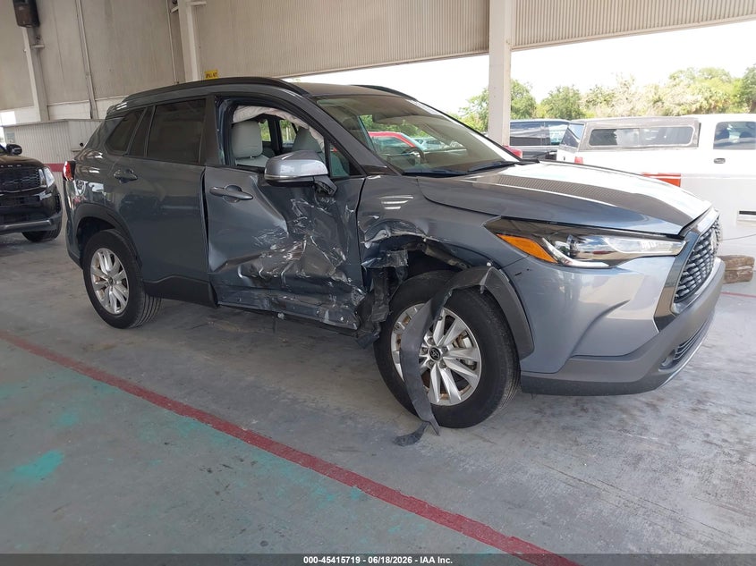 2022 Toyota Corolla cross VIN 7MUCAAAG1NV027505 IAAI salvage auction — RIGHT SIDE, Salvage Title, sold $4,450 on 2026-07-22 (photo 1)
