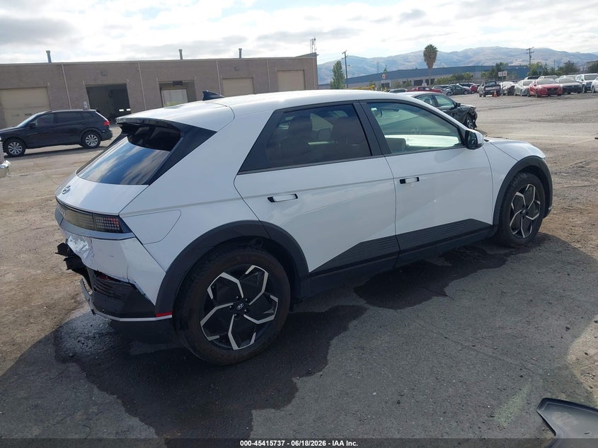 2022 Hyundai Ioniq 5 VIN KM8KM4AE0NU053047 IAAI salvage auction — REAR END, Salvage (California), sold $10,800 on 2026-07-09 (photo 4)
