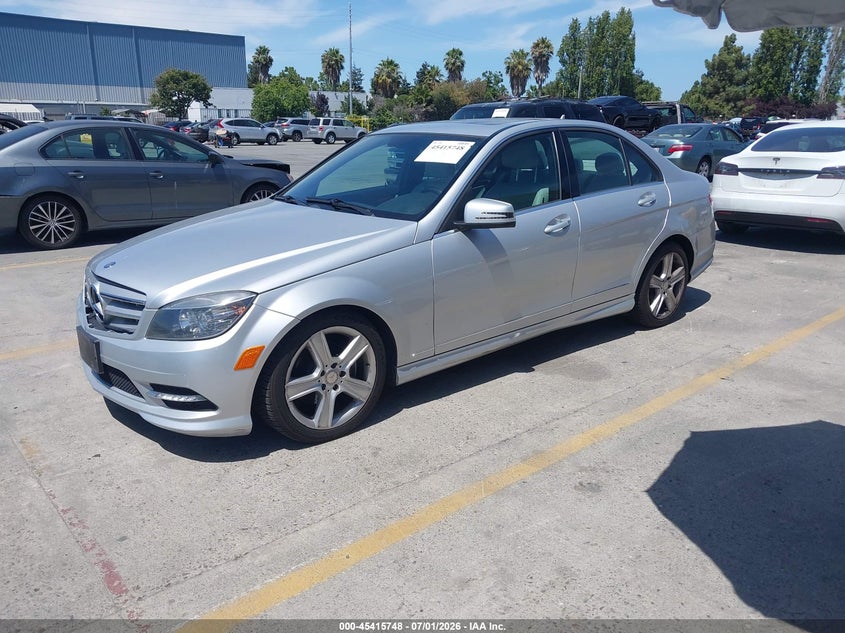 2011 Mercedes-benz C class VIN WDDGF8BBXBA506741 IAAI salvage auction — REAR END, Salvage (California), sold $675 on 2026-07-13 (photo 2)