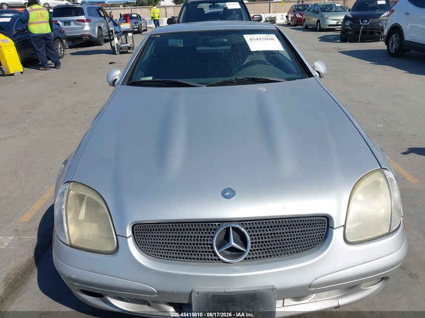 2001 Mercedes-benz Slk-class VIN WDBKK65FX1F204479 IAAI salvage auction — NORMAL WEAR, Salvage Title - Dealer (California), sold $300 on 2026-07-13 (photo 6)