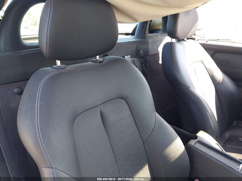 2001 Mercedes-benz Slk-class VIN WDBKK65FX1F204479 IAAI salvage auction — NORMAL WEAR, Salvage Title - Dealer (California), sold $300 on 2026-07-13 (photo 8)