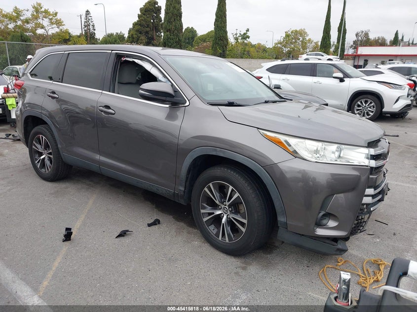 2019 Toyota Highlander VIN 5TDZARFH6KS056594 IAAI salvage auction — LEFT FRONT, Salvage Title, sold $7,600 on 2026-07-23 (photo 1)