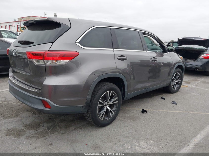 2019 Toyota Highlander VIN 5TDZARFH6KS056594 IAAI salvage auction — LEFT FRONT, Salvage Title, sold $7,600 on 2026-07-23 (photo 4)