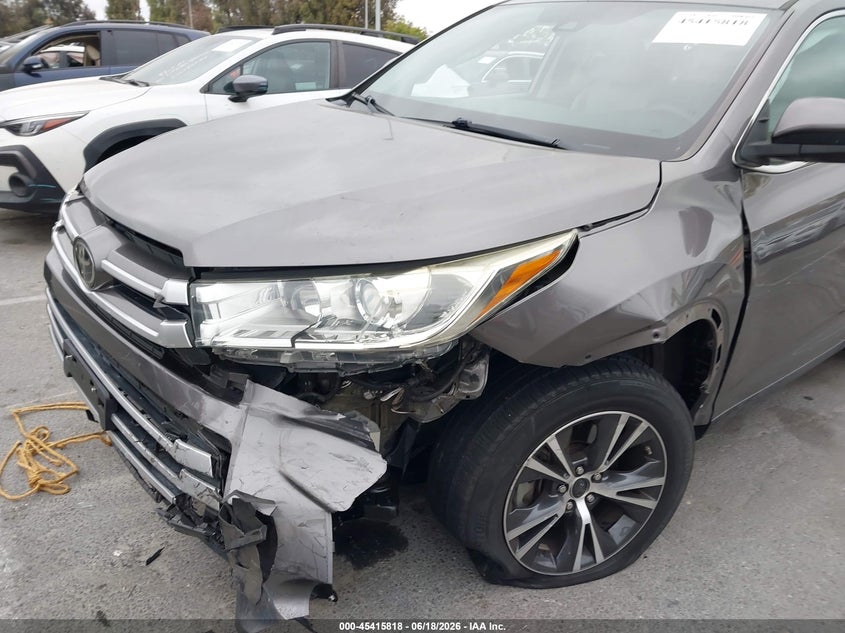 2019 Toyota Highlander VIN 5TDZARFH6KS056594 IAAI salvage auction — LEFT FRONT, Salvage Title, sold $7,600 on 2026-07-23 (photo 6)