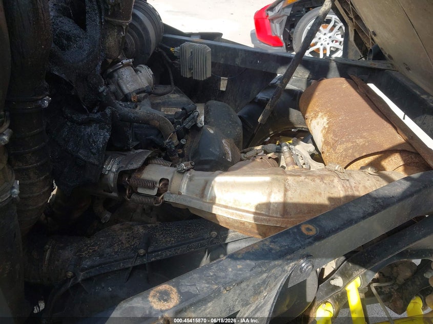 2019 Can-am/ brp Traxter VIN 3JBUAAP41KK000262 IAAI salvage auction — ENGINE BURN, Salvage (Texas), sold $2,075 on 2026-07-08 (photo 9)