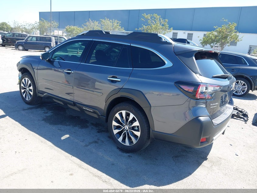 2025 Subaru Outback VIN 4S4BTGPD2S3200957 IAAI salvage auction — FRONT END, Wait Title, sold $12,600 on 2026-10-08 (photo 3)