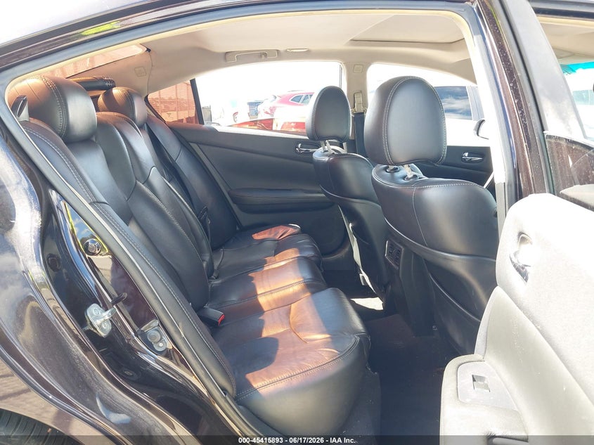 2011 Nissan Maxima VIN 1N4AA5AP0BC840846 IAAI salvage auction — NORMAL WEAR, Clear (Texas), sold $375 on 2026-07-09 (photo 8)
