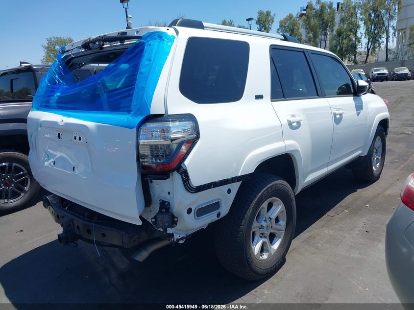 2024 Toyota 4runner VIN JTEEU5JR2R5309145 IAAI salvage auction — REAR END, Salvage Title, sold $8,100 on 2026-07-24 (photo 4)