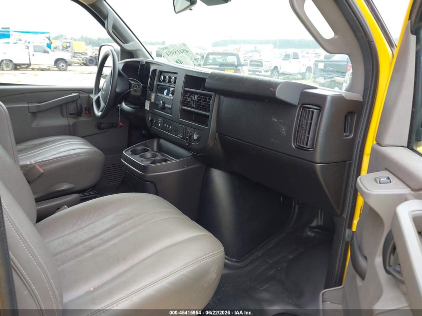 2020 Gmc Savana VIN 1GD07RFP3L1182212 IAAI salvage auction — REPOSSESSION, Clear (Utah), sold $7,600 on 2026-07-22 (photo 7)