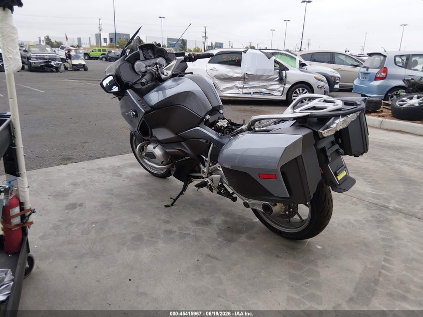 2014 BMW R 1200 VIN WB10A1302EZ190091 IAAI salvage auction — RIGHT SIDE, Salvage Title, sold $25 on 2026-07-24 (photo 3)