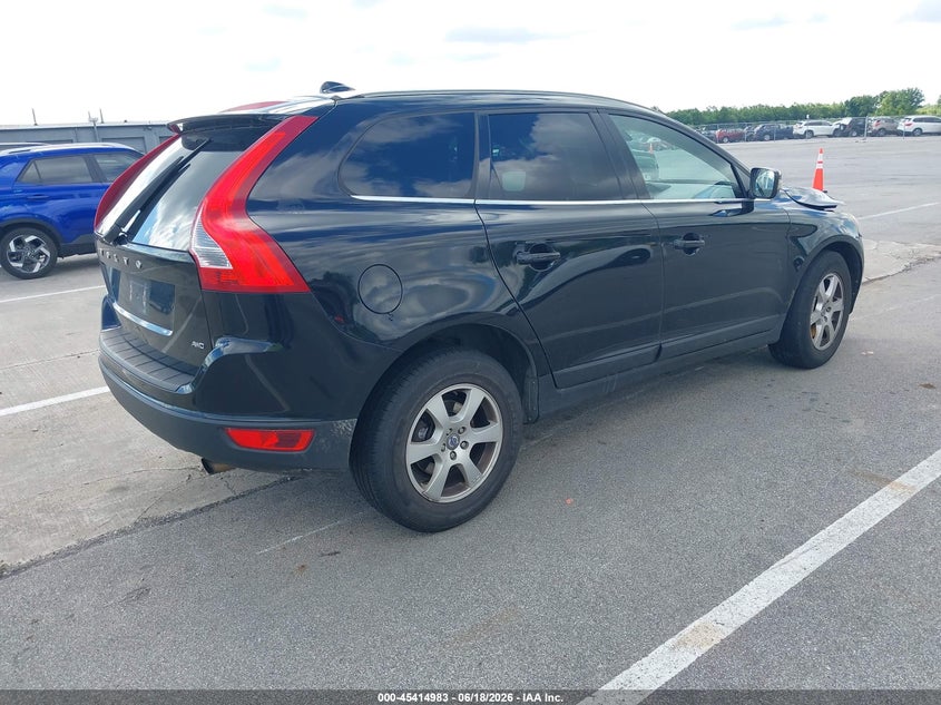 2011 Volvo Xc60 VIN YV4952DZ6B2138952 IAAI salvage auction — FRONT END, Clear (Indiana), sold $775 on 2026-07-17 (photo 4)