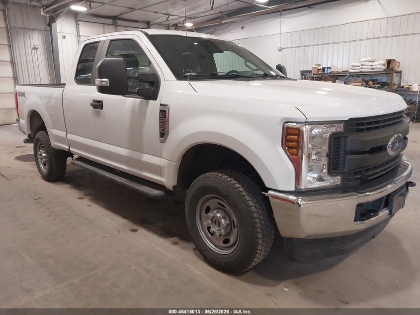 2018 Ford F-250 VIN 1FT7X2B65JEB74819 — IAAI salvage auction photo