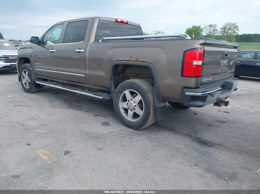 2015 Gmc SIERRA VIN 1GT12ZEG0FF106432 IAAI salvage auction — RIGHT FRONT, Salvage (Iowa), sold $3,800 on 2026-07-28 (photo 3)