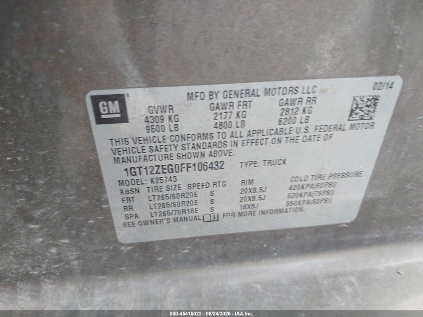 2015 Gmc SIERRA VIN 1GT12ZEG0FF106432 IAAI salvage auction — RIGHT FRONT, Salvage (Iowa), sold $3,800 on 2026-07-28 (photo 9)