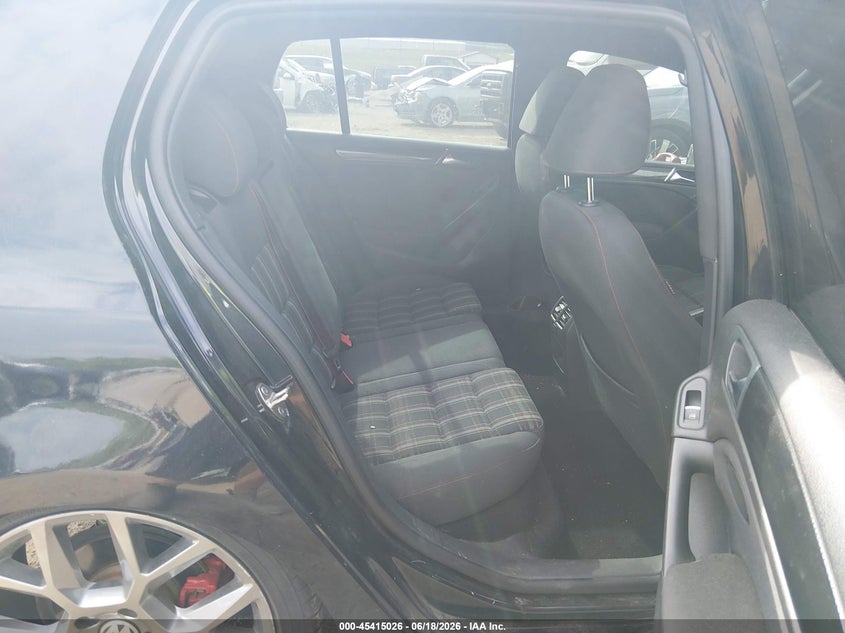 2013 Volkswagen Gti VIN WVWGV7AJ9DW137490 IAAI salvage auction — FRONT END, Clear (Tennessee), sold $1,800 on 2026-08-12 (photo 8)