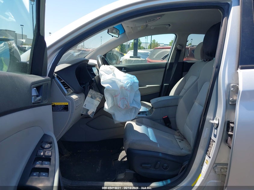 2016 Hyundai Tucson VIN KM8J3CA25GU123675 IAAI salvage auction — RIGHT FRONT, Salvage Title, sold $2,550 on 2026-07-17 (photo 5)