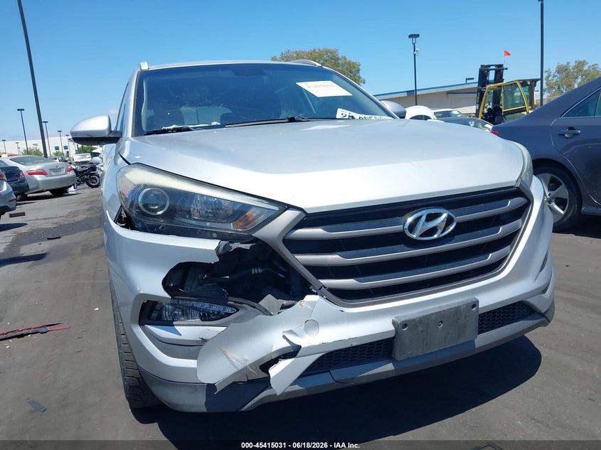 2016 Hyundai Tucson VIN KM8J3CA25GU123675 IAAI salvage auction — RIGHT FRONT, Salvage Title, sold $2,550 on 2026-07-17 (photo 6)