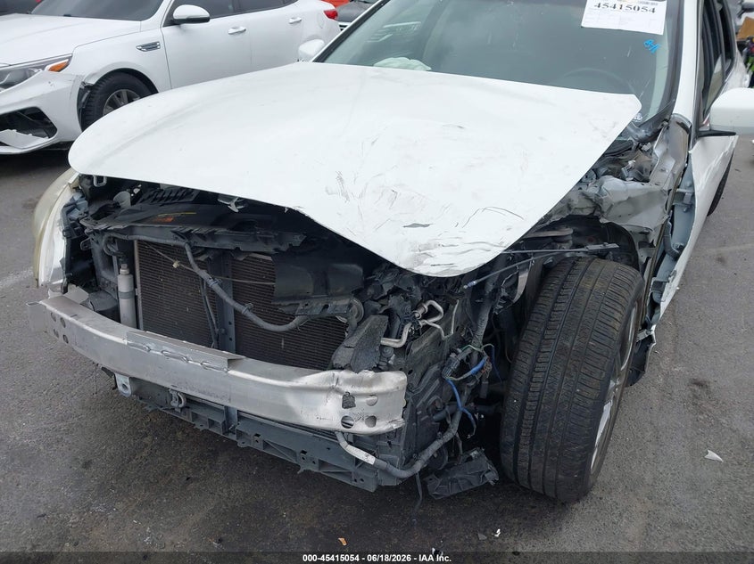 2013 Infiniti G VIN JN1CV6AP3DM717555 IAAI salvage auction — FRONT END, Salvage Title, sold $1,600 on 2026-07-30 (photo 6)