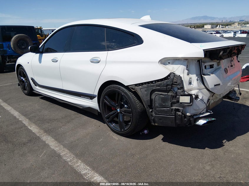 2018 BMW 6er VIN WBAJV6C55JBK07518 IAAI salvage auction — REAR END, Salvage (Nevada), sold $9,100 on 2026-07-17 (photo 3)