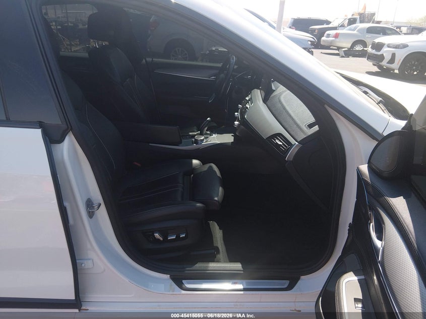 2018 BMW 6er VIN WBAJV6C55JBK07518 IAAI salvage auction — REAR END, Salvage (Nevada), sold $9,100 on 2026-07-17 (photo 5)