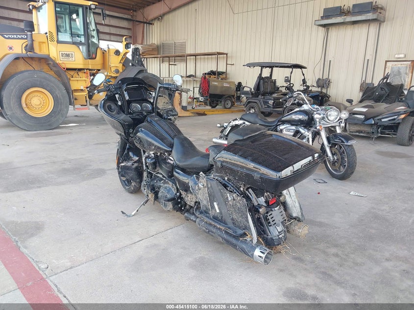 2022 Harley-davidson Road glide VIN 1HD1KTP17NB654289 IAAI salvage auction — RIGHT SIDE, Original (Texas), sold $8,650 on 2026-09-18 (photo 3)