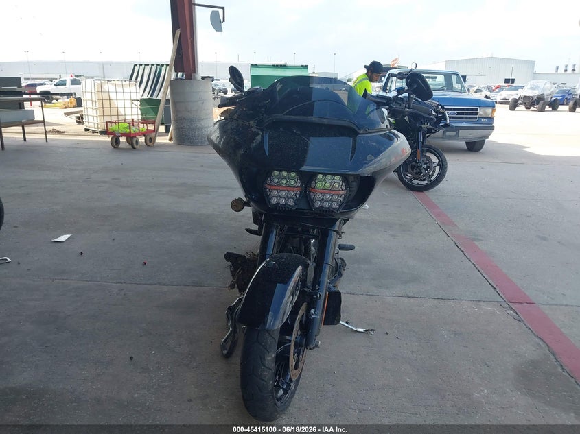 2022 Harley-davidson Road glide VIN 1HD1KTP17NB654289 IAAI salvage auction — RIGHT SIDE, Original (Texas), sold $8,650 on 2026-09-18 (photo 5)