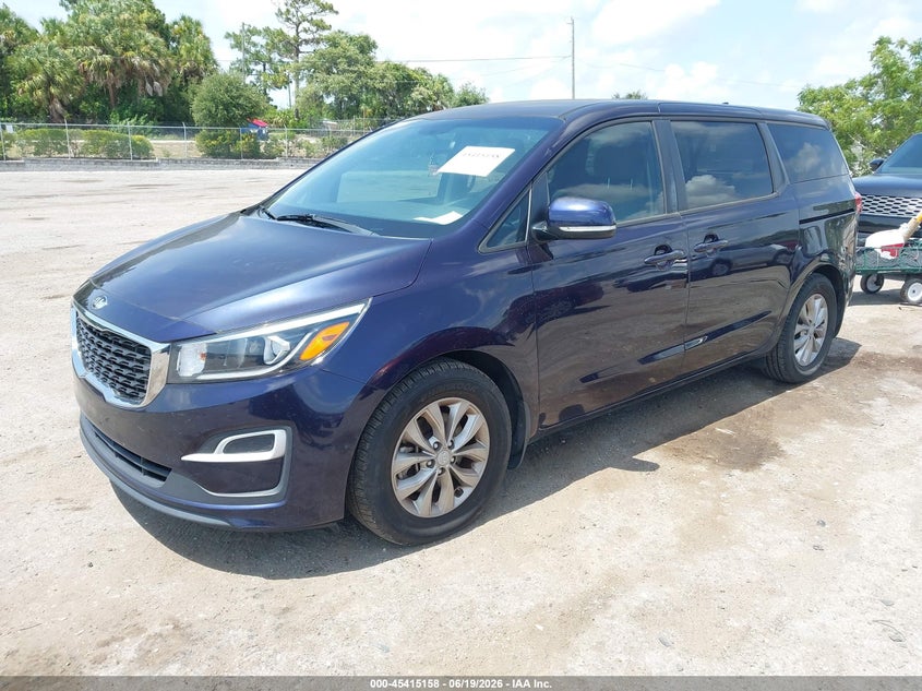 2019 Kia SEDONA VIN KNDMB5C10K6539375 IAAI salvage auction — NORMAL WEAR, Clear (Florida), sold $2,800 on 2026-07-09 (photo 2)