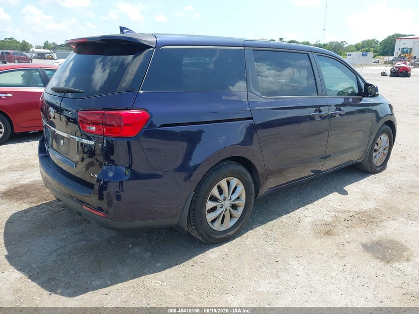 2019 Kia SEDONA VIN KNDMB5C10K6539375 IAAI salvage auction — NORMAL WEAR, Clear (Florida), sold $2,800 on 2026-07-09 (photo 4)
