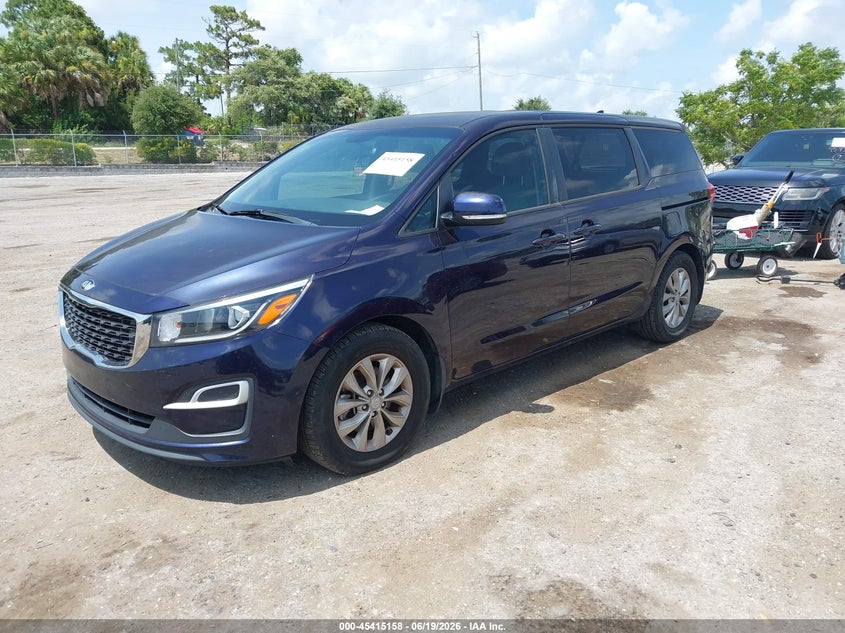 2019 Kia SEDONA VIN KNDMB5C10K6539375 IAAI salvage auction — NORMAL WEAR, Clear (Florida), sold $2,800 on 2026-07-09 (photo 6)