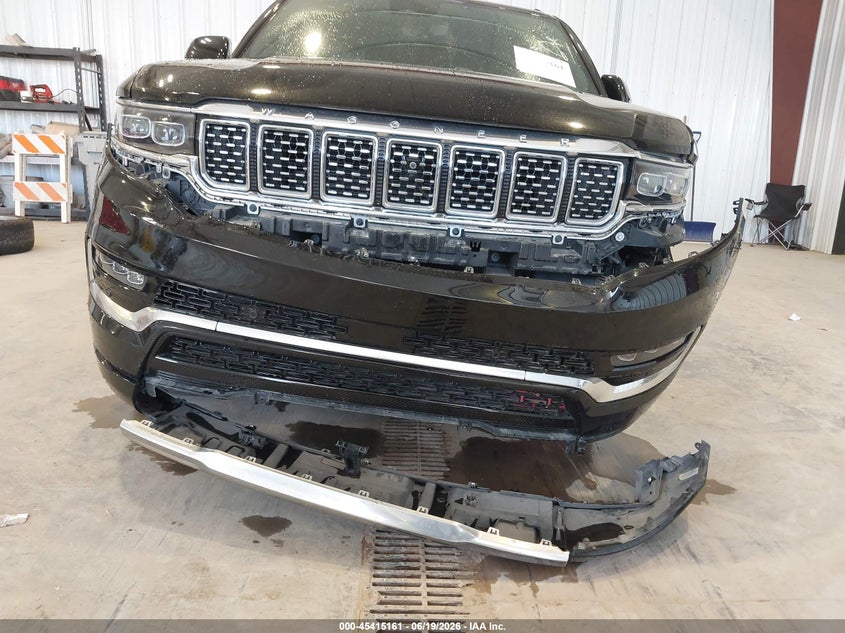 2022 Jeep Grand wagoneer VIN 1C4SJVFJXNS181087 IAAI salvage auction — FRONT END, Salvage Title, sold $17,000 on 2026-07-27 (photo 6)