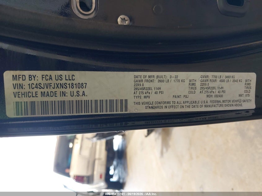 2022 Jeep Grand wagoneer VIN 1C4SJVFJXNS181087 IAAI salvage auction — FRONT END, Salvage Title, sold $17,000 on 2026-07-27 (photo 9)
