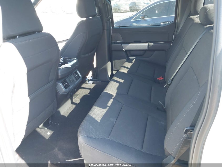 2025 Ford F-150 VIN 1FTFW3LD6SFB43494 IAAI salvage auction — FRONT & REAR, Salvage Title, sold $17,800 on 2026-08-01 (photo 8)