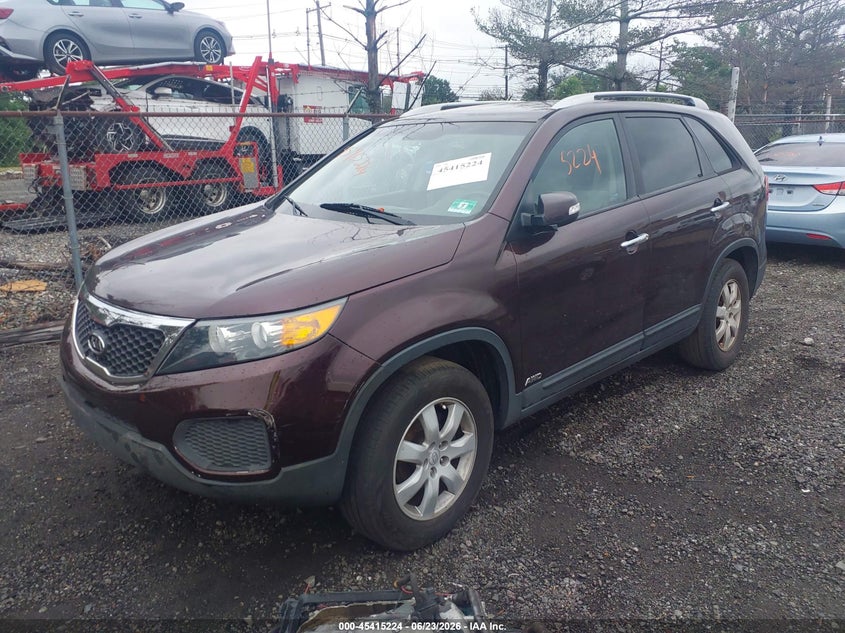 2011 Kia Sorento VIN 5XYKTDA24BG166090 IAAI salvage auction — NORMAL WEAR, Clear (New Jersey), sold $775 on 2026-07-29 (photo 2)