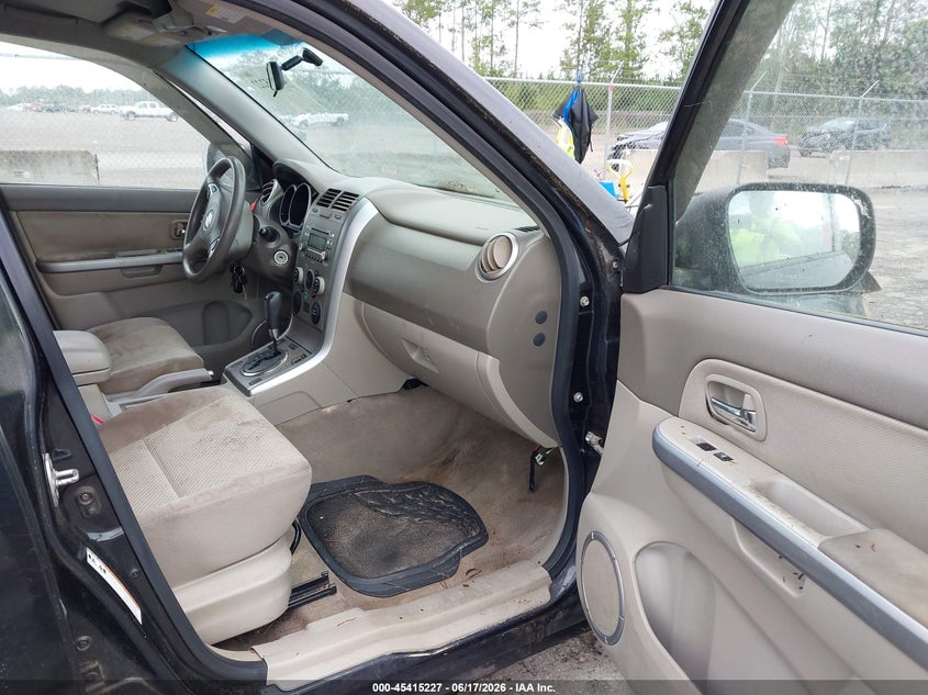 2009 Suzuki Grand vitara VIN JS3TE042394100059 IAAI salvage auction — NORMAL WEAR, Clear (Georgia), sold $725 on 2026-07-21 (photo 5)