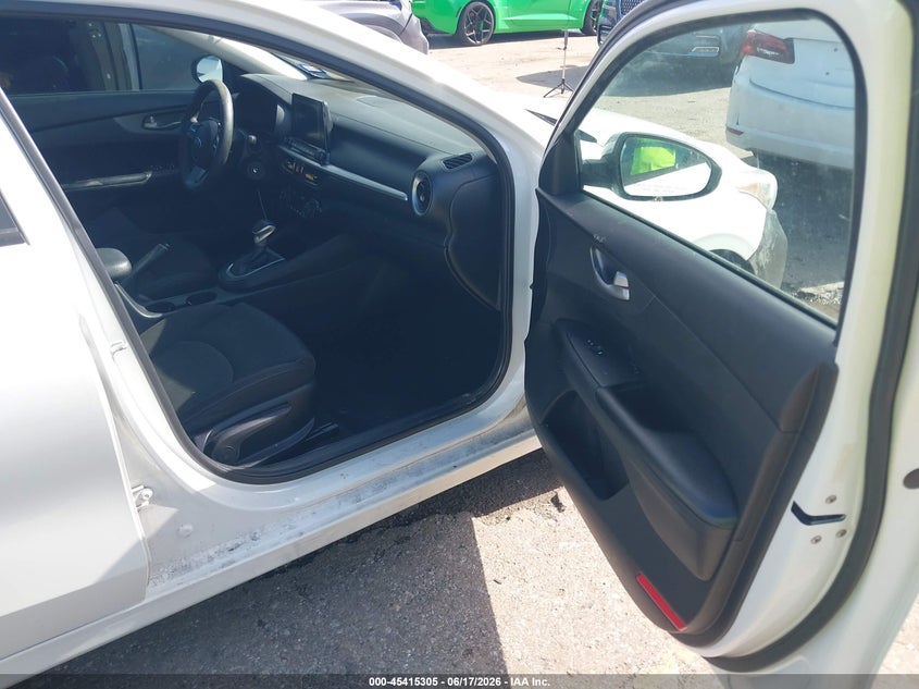 2019 Kia Forte VIN 3KPF24AD7KE048313 IAAI salvage auction — LEFT FRONT, Salvage (Texas), sold $1,500 on 2026-07-19 (photo 5)