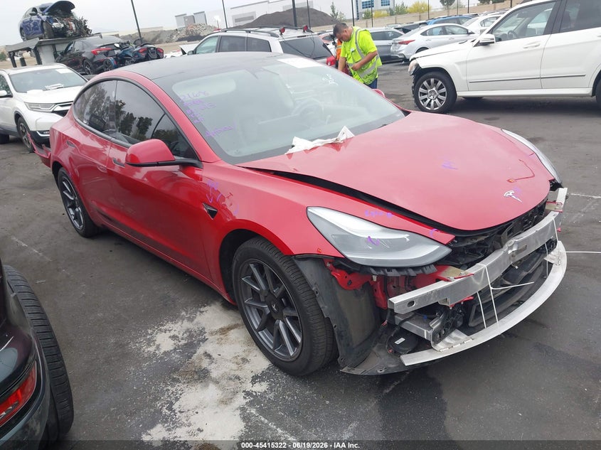 2021 Tesla Model 3 VIN 5YJ3E1EA1MF095472 IAAI salvage auction — FRONT & REAR, Salvage Title, sold $4,100 on 2026-07-17 (photo 1)
